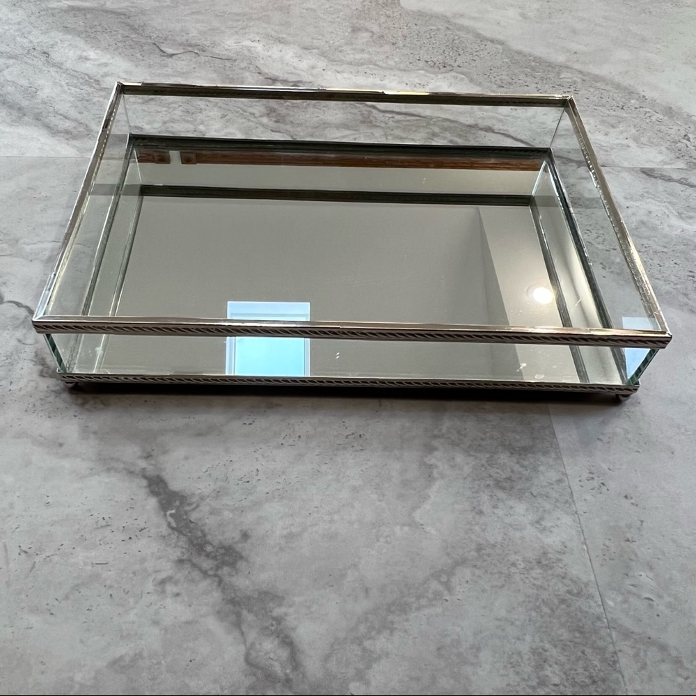 Nicole Miller‎ Home Mirrored Tray Bathroom Vanity Decor Silver